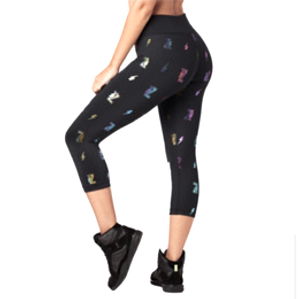 Zumba Glam Capri Leggings Color: Bold Black Size: S